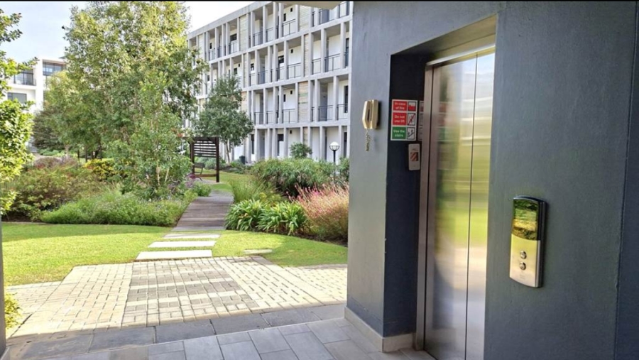 To Let 1 Bedroom Property for Rent in Paardevlei Western Cape